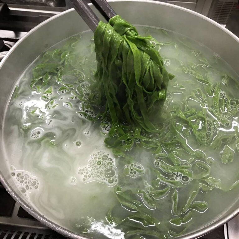 Frequently asked questions about our cooking courses for professionals in Florence and how to enroll