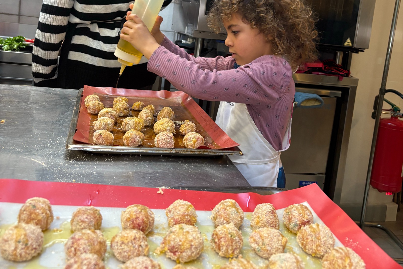 Spaghetti Meatballs Cooking Class with Wine